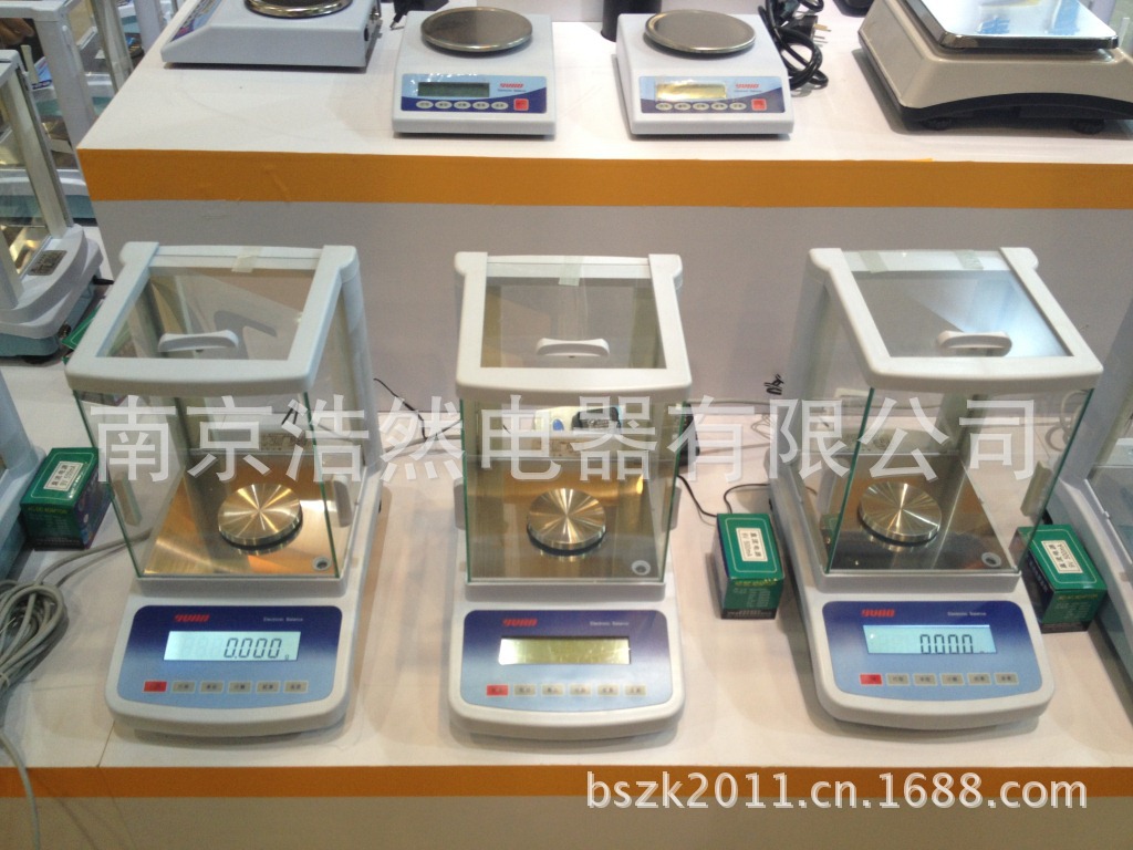 电子天平2