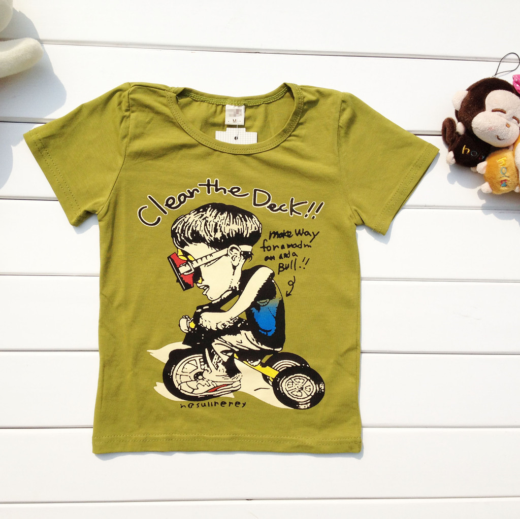 初夏时尚款 眼镜男孩帅气骑行三轮车 男童短袖T恤