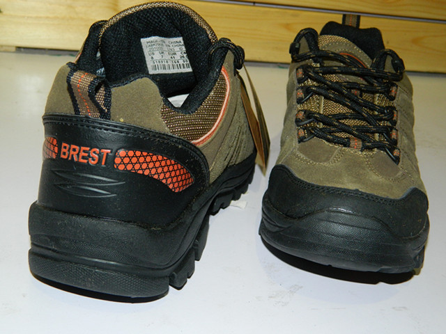 ST(布雷斯特)专业登山鞋 户外登山鞋 爬山鞋 品