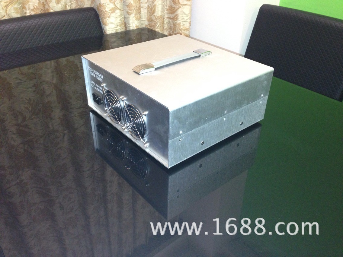 玻璃钢天线 小区天线手机短信设备维修 图片