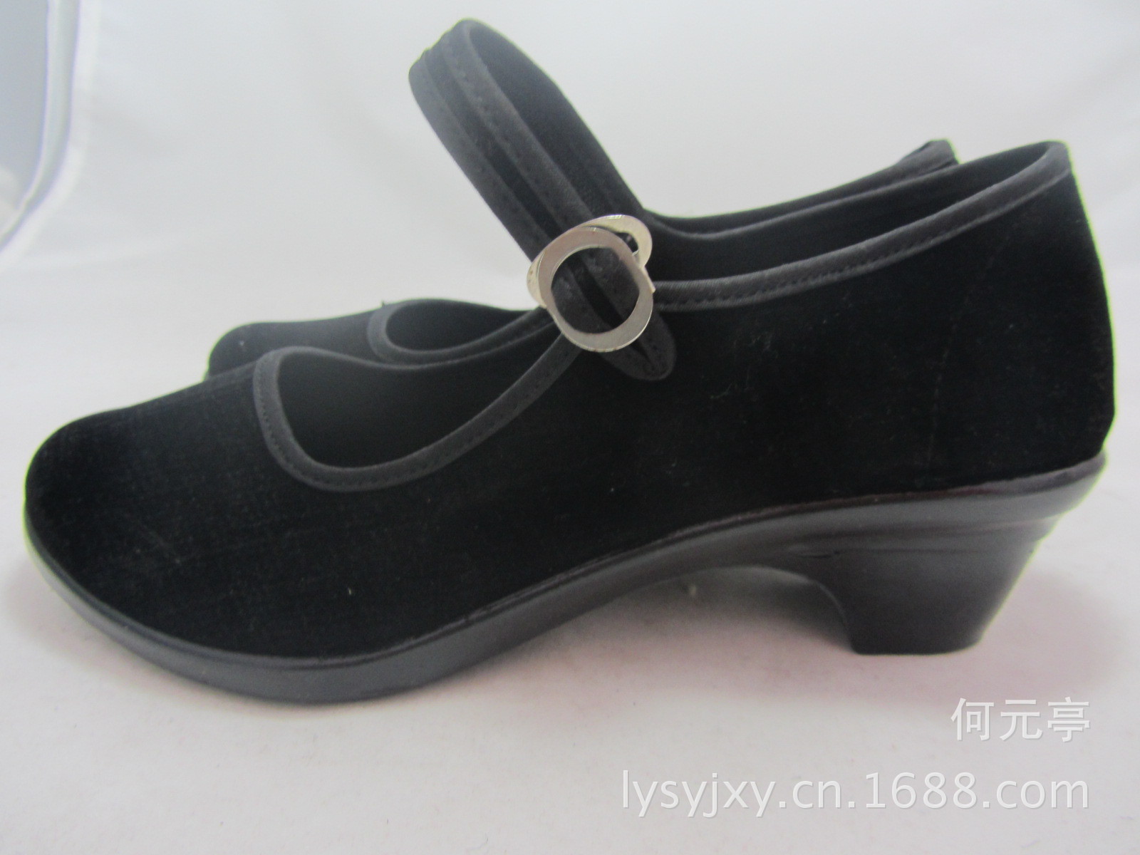 老北京布鞋图片素材-编号02046359-图行天下