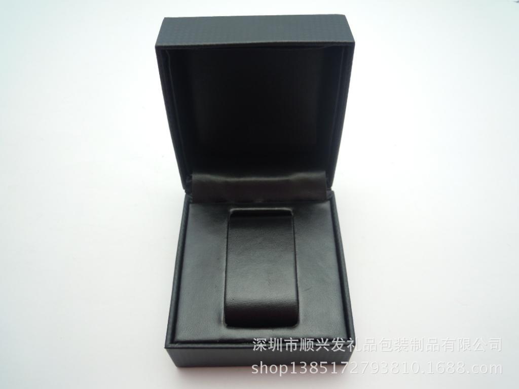 塑胶盒直角100X108X68MM1