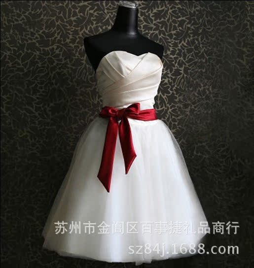 【白色韩版<em>抹胸</em>蝴蝶结蓬蓬伴娘礼服 新娘结婚
