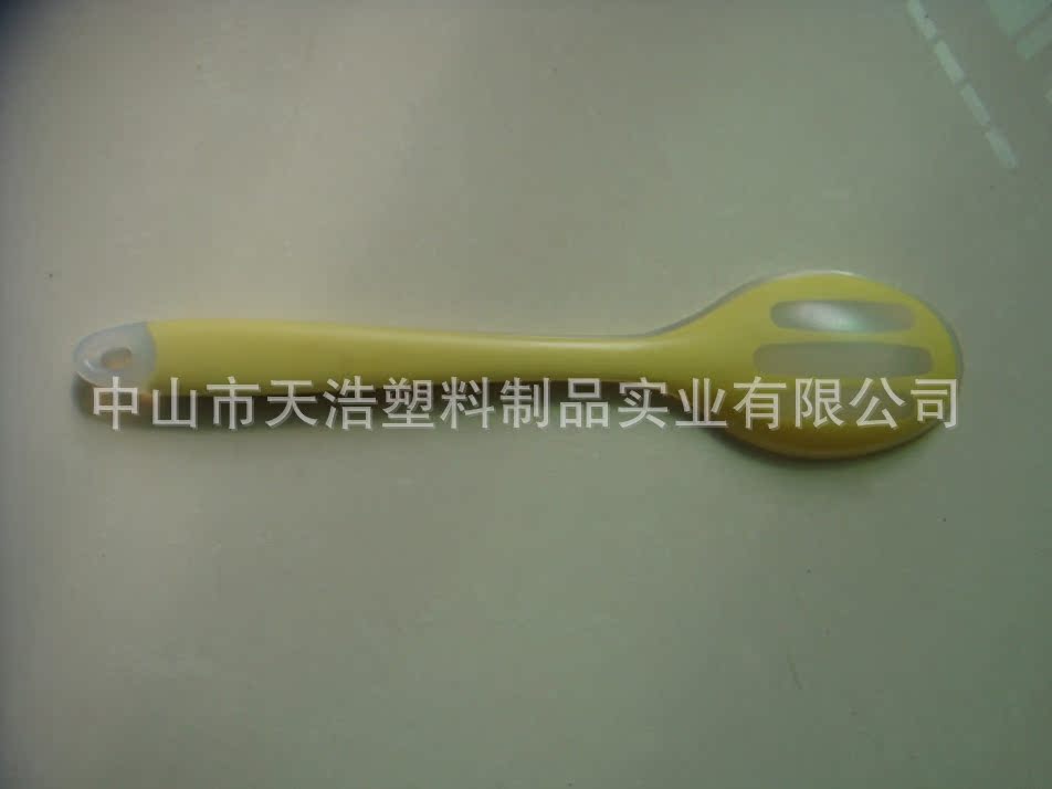 批发采购其他厨房用品-热销硅胶汤勺 小火锅勺