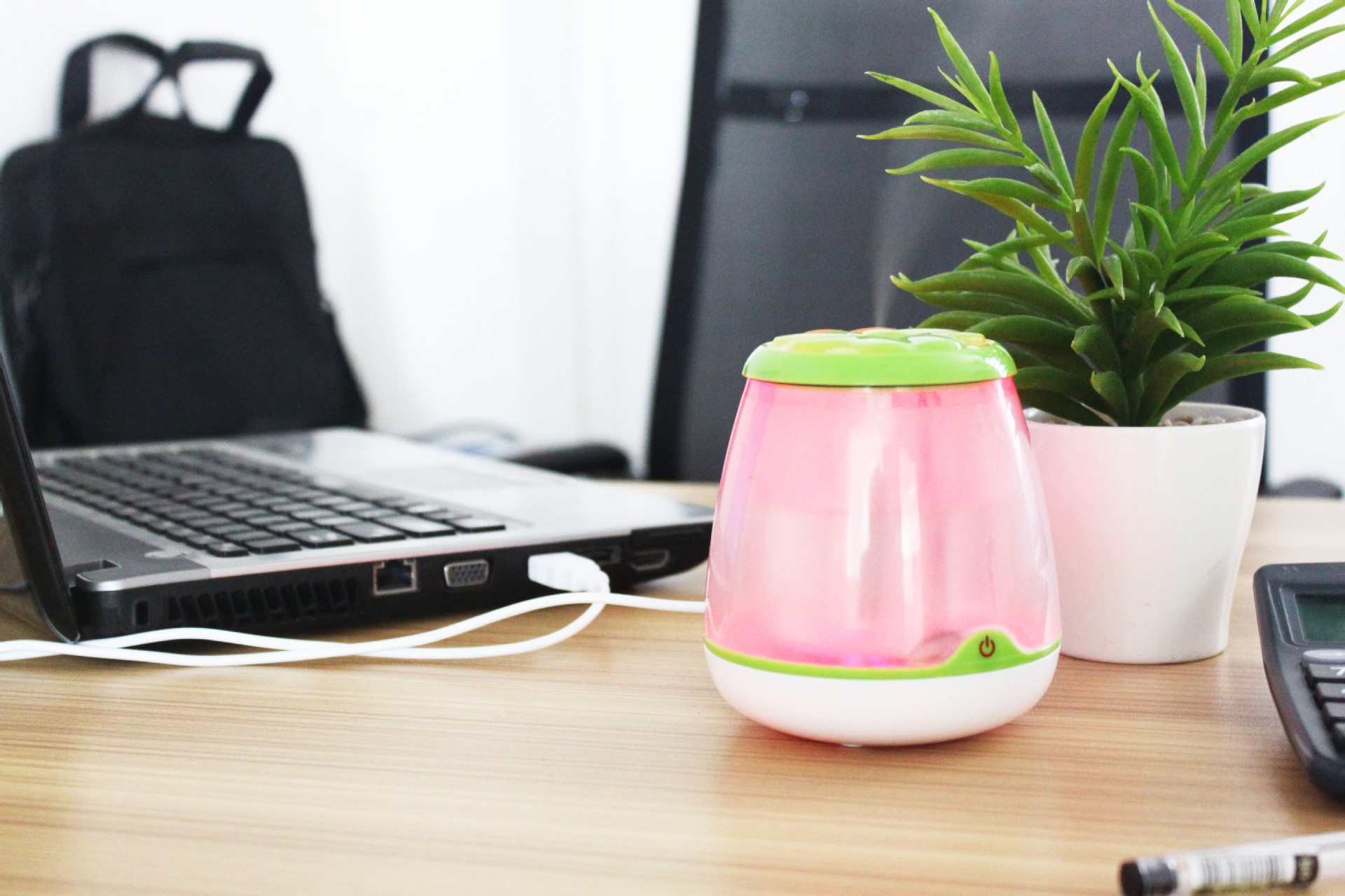 【小家用加湿器 迷你加湿器批发 超声波加湿器 创意雾化加湿器厂家】价格,厂家,图片,家用加湿器、雾化器,深圳市爱洁超声波设备有限公司-马可波罗网