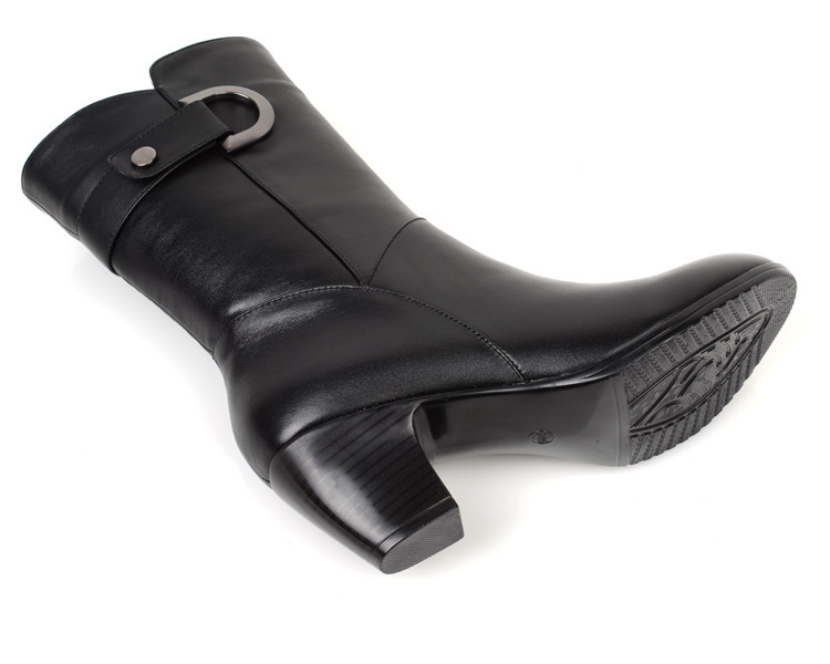 批发秋季新款时尚欧美潮流真皮<em>女士品牌皮靴</em>,