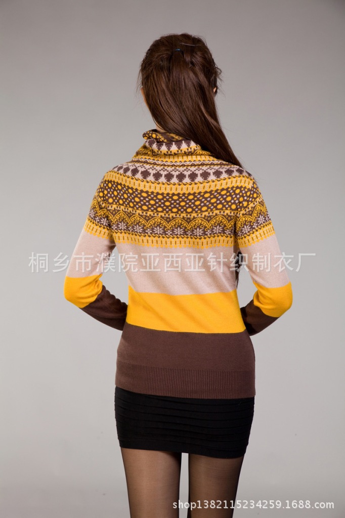 2013秋冬尊贵妈妈装新款羊毛衫