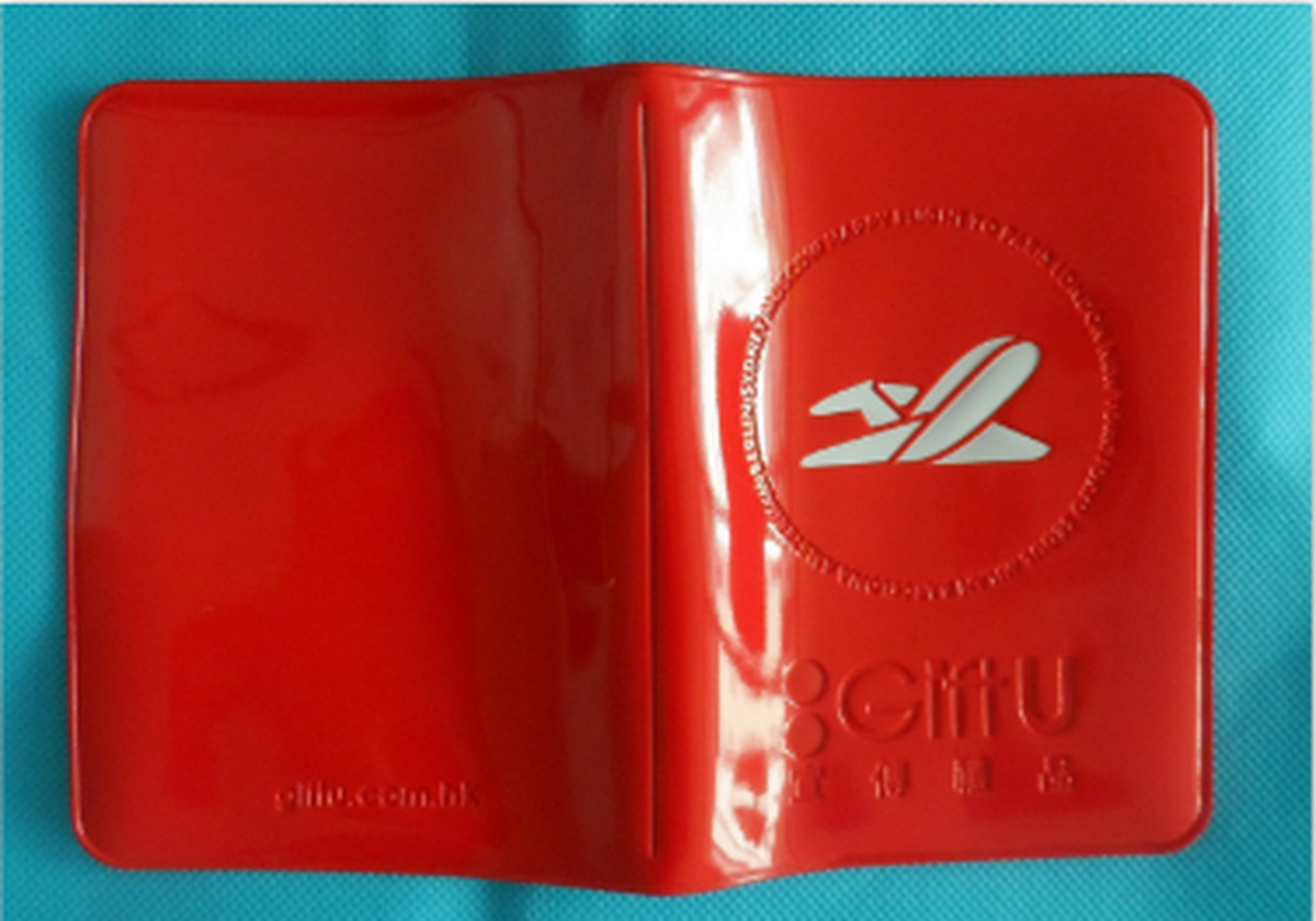 供应2012最新款式亮膜PVC护照套,颜色多样-欢