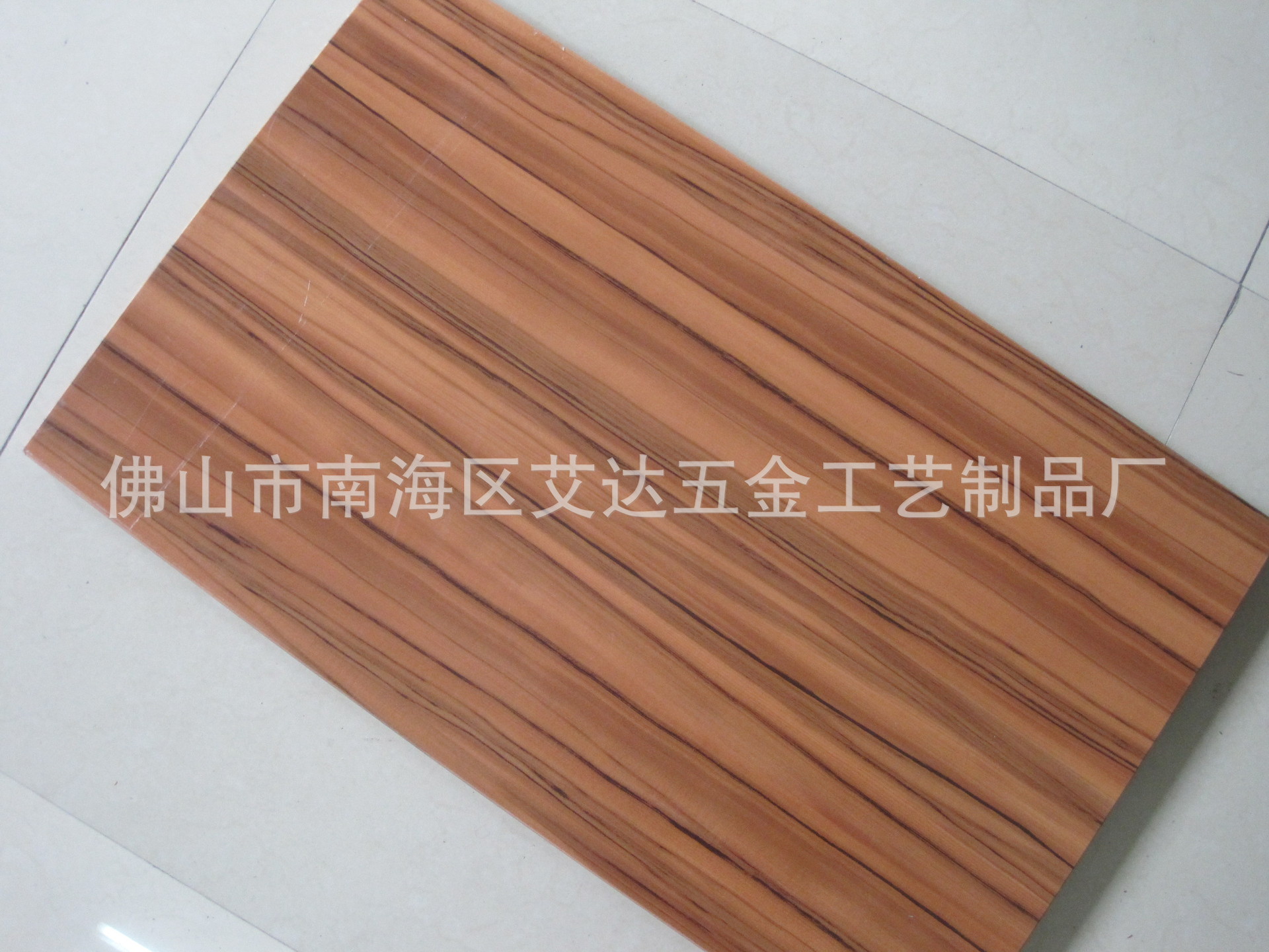 厨房壁橱、橱柜-厂家供应彩色不锈钢橱柜门板