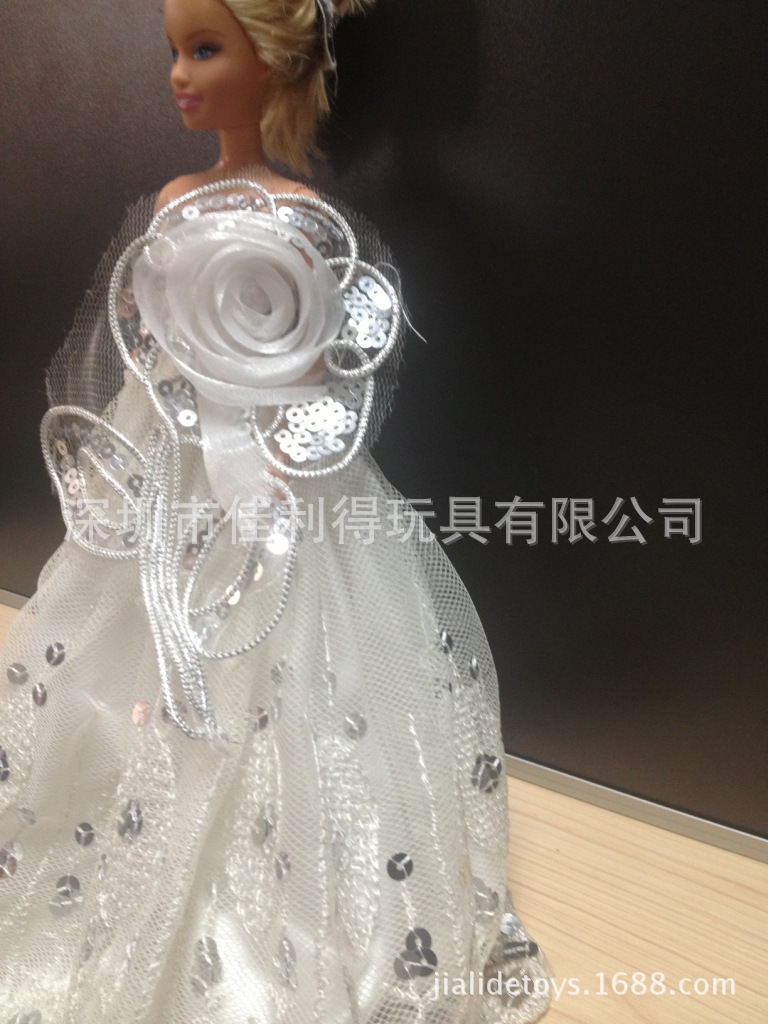 玩具设计加工-芭比娃娃衣服加代工 时尚白色婚