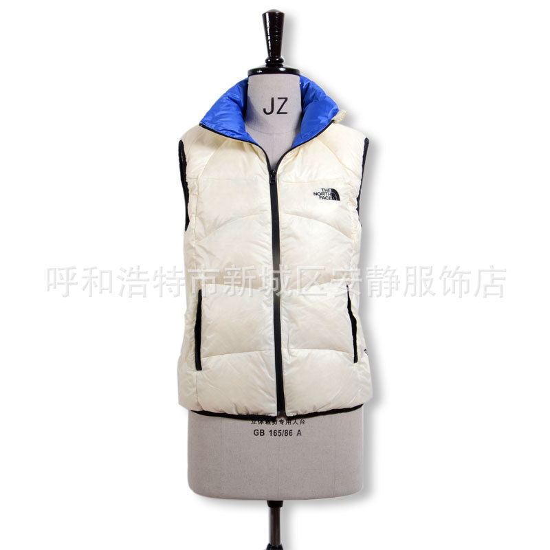 新款<em>外贸</em>原单<em>女士羽绒马甲</em>批发 简单大方乐斯