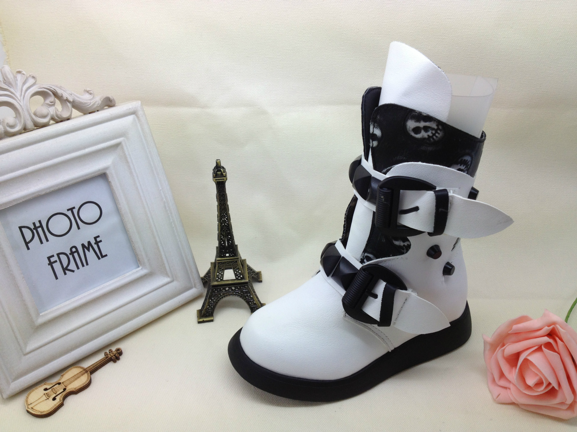 男女鞋-1:1原版高仿国际大品牌男女鞋(LV GUC