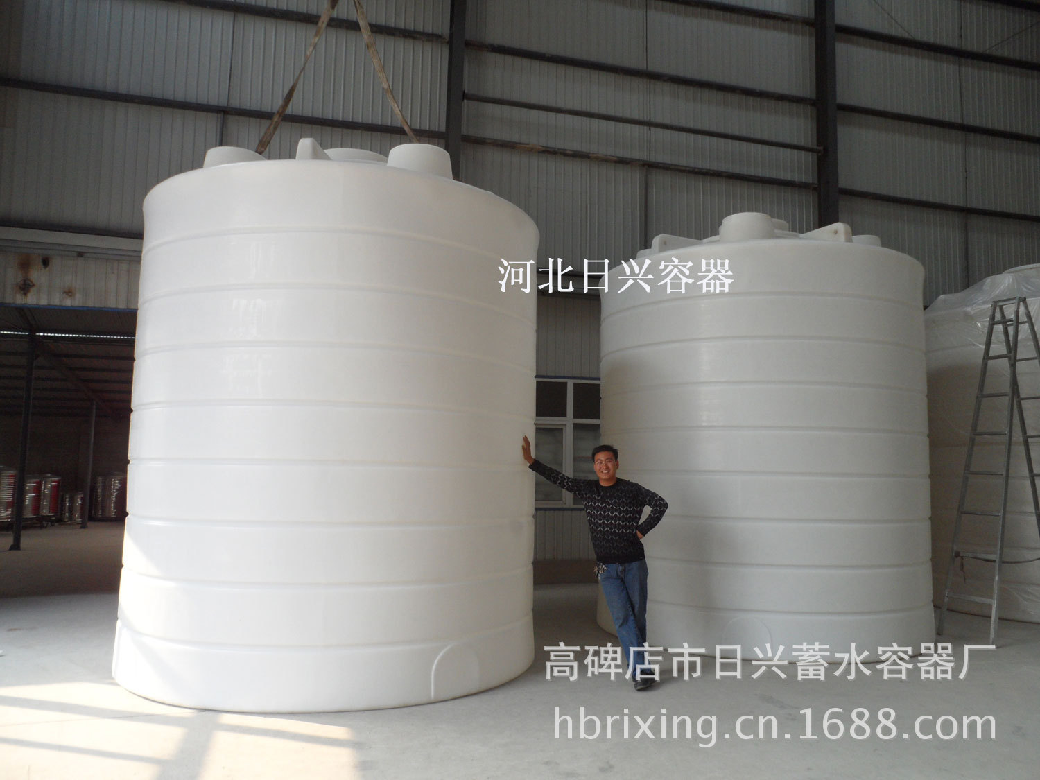 日兴容器专业生产贮罐 pe储罐 不锈钢储罐 钢制蓄水罐   日兴大型储罐