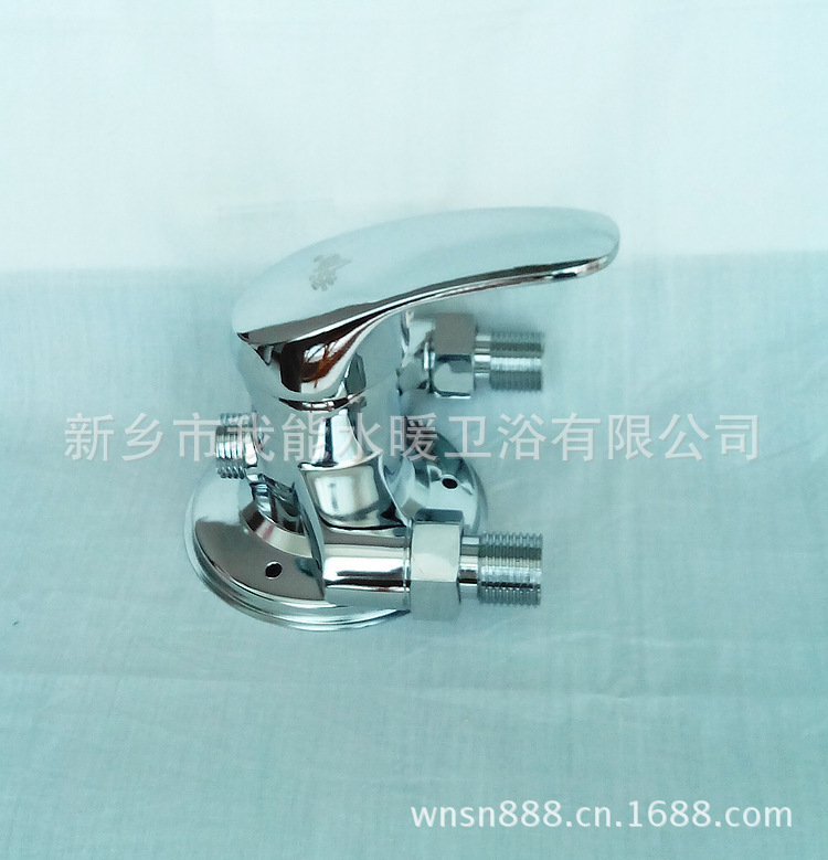 WL130002A中体三角淋浴阀（明装）