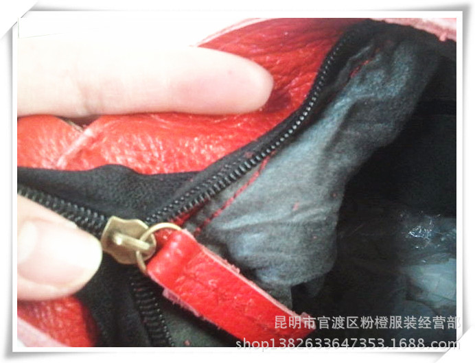 真皮民族手工繡時尚包
