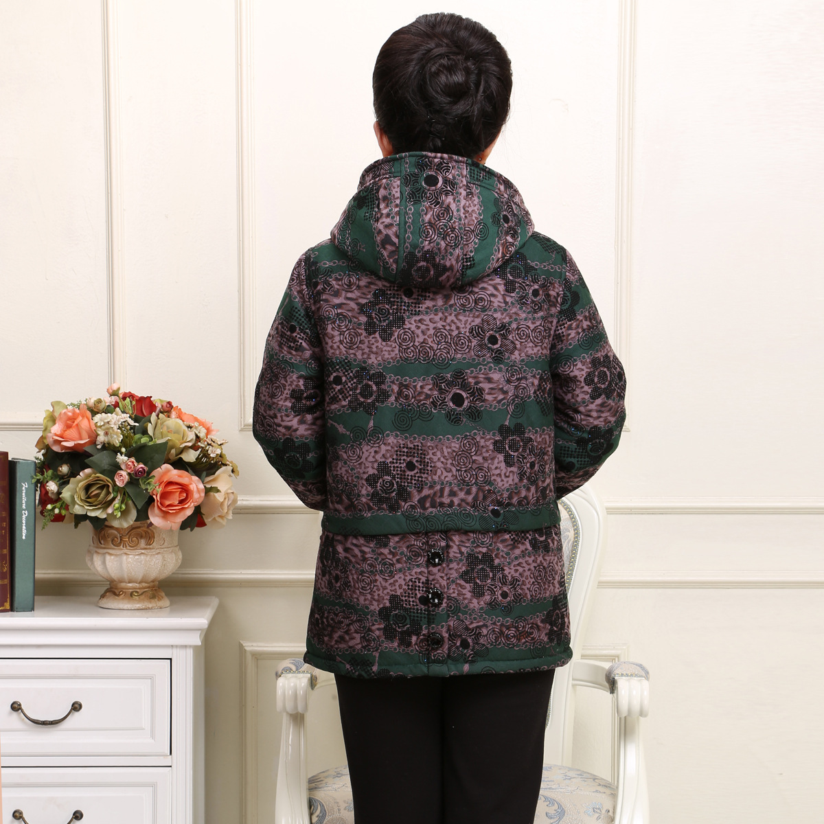批发采购中<em>老年</em>女装-2013秋冬新款中<em>老年棉服</em>