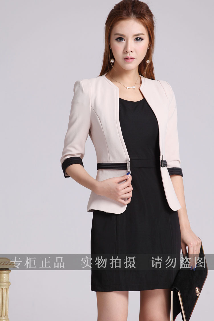 高端<em>职业</em>套装裙主持开会白领<em>职业女性</em>优雅气质