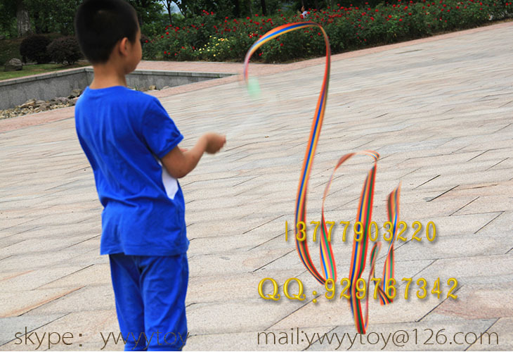 丝绸彩带球g75 11