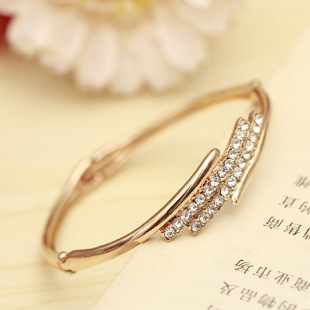 批发采购手饰-2013年新款首饰精品店货源双排