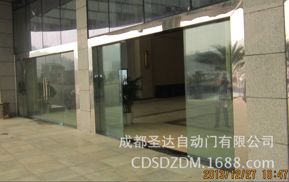 大邑感应门