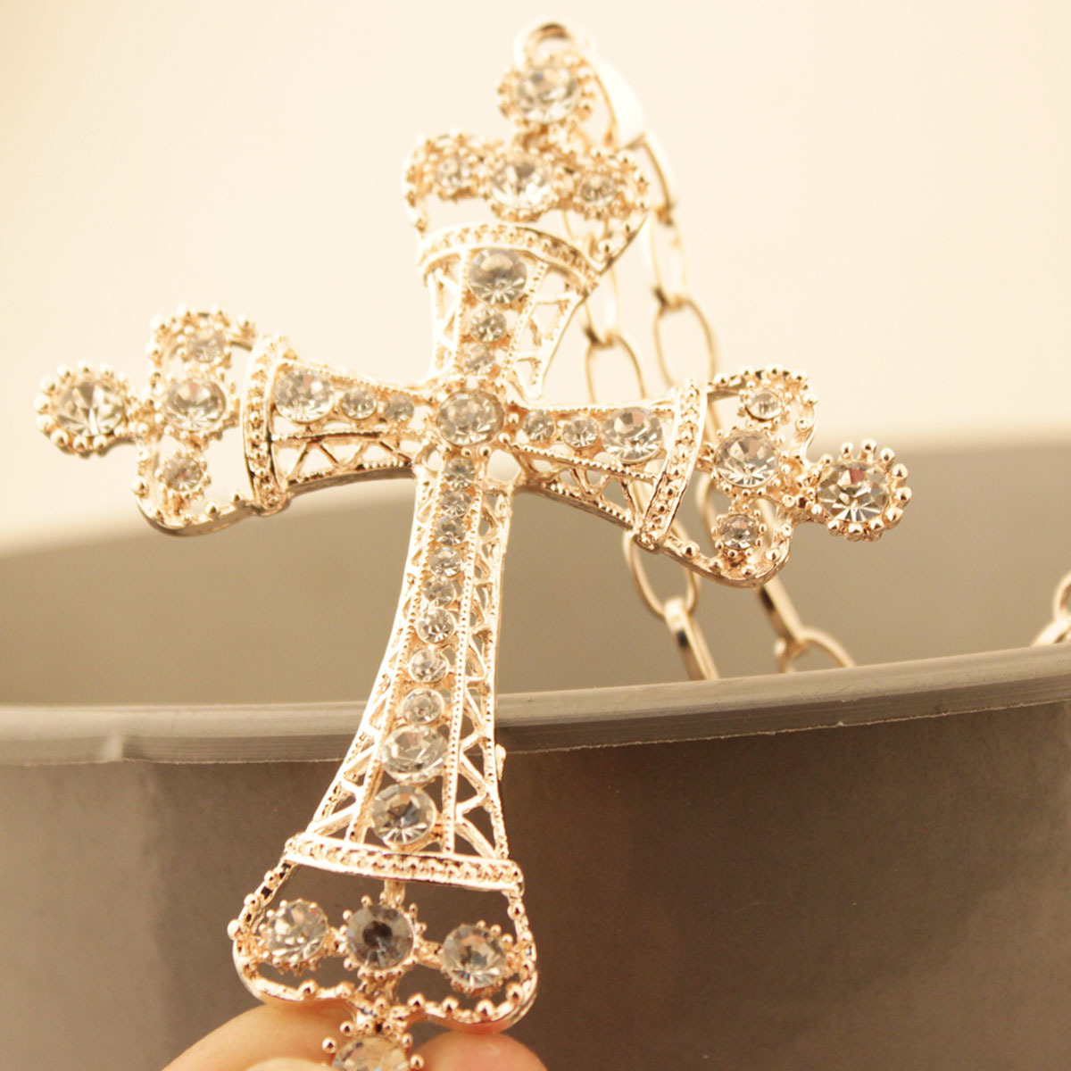 【新款镶钻十字架项链项坠毛衣链长款 外贸原