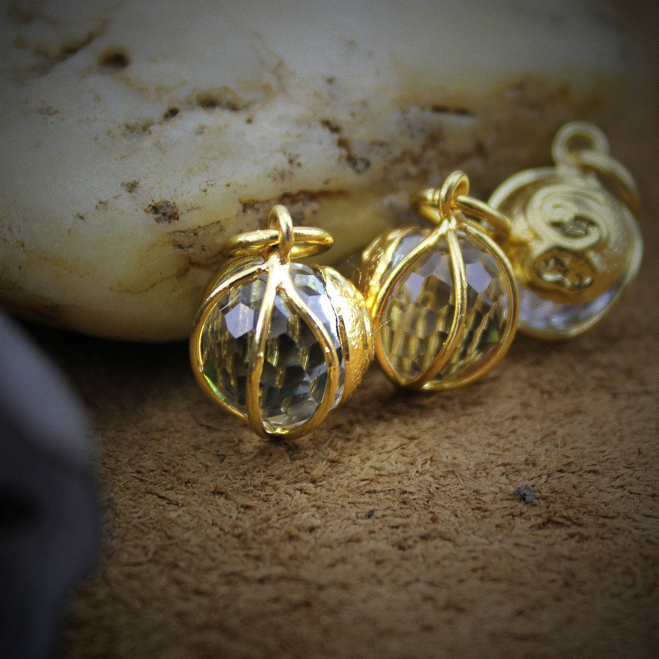 【泰国佛牌 龙婆本庙水晶转运珠 小号SZYZ906