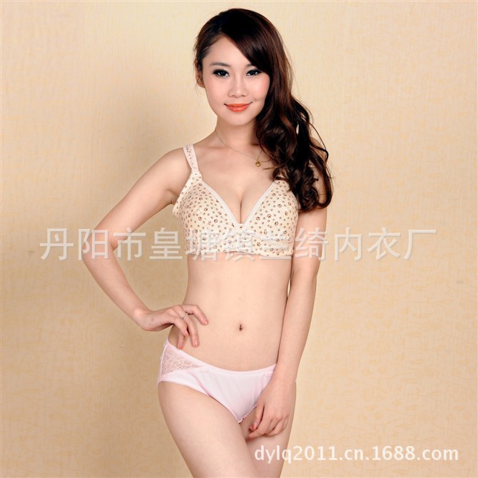 1112杏色