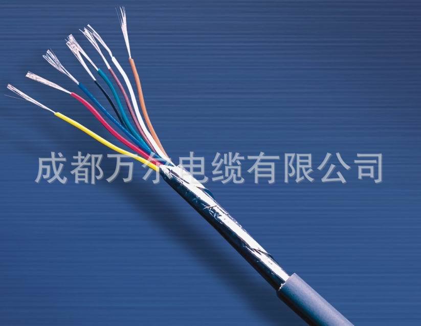 880941700_1364679578[1]