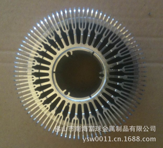 高精密散热器铝材