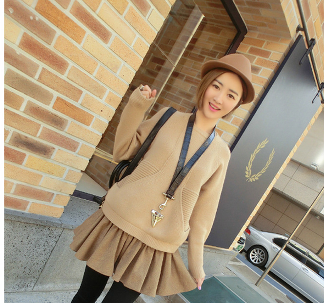 2013<em>冬装</em>新款 驼色宝宝袋设计 套头<em>羊绒毛衣</em>女