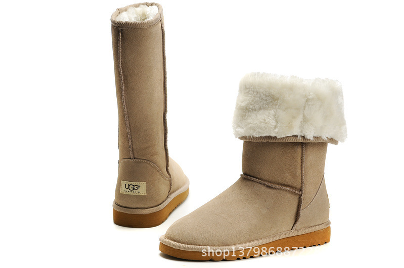 UGG5815