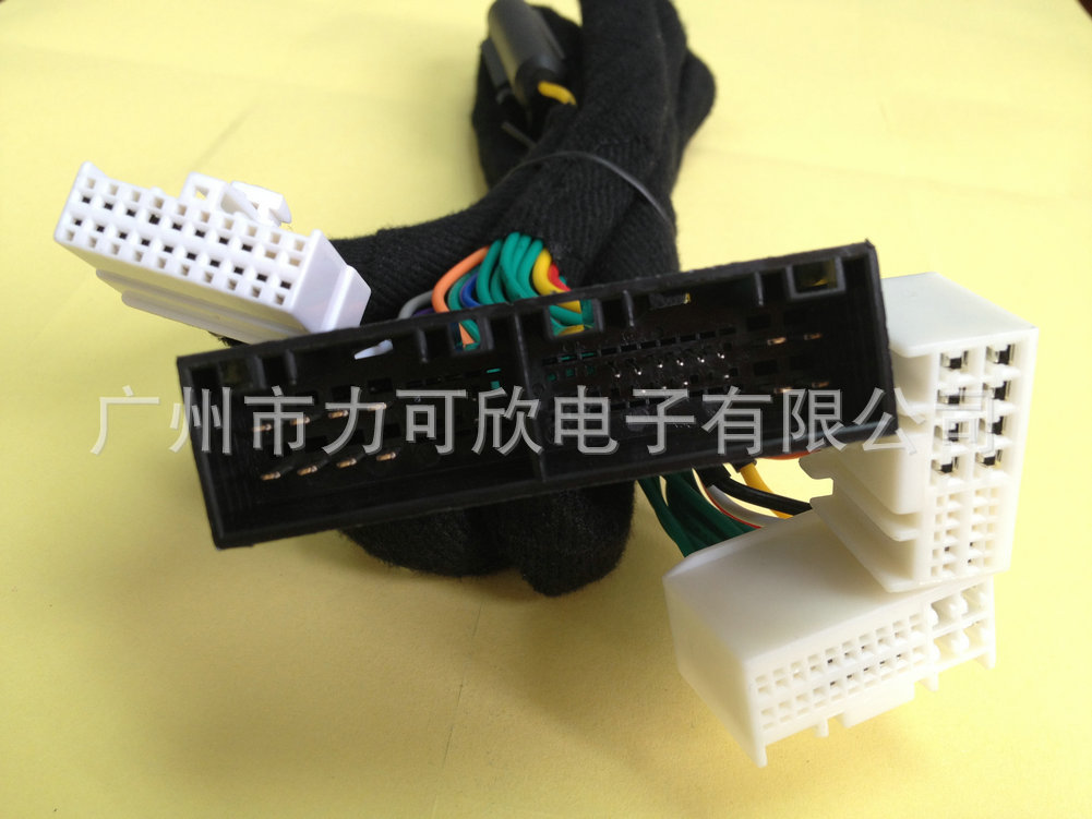 32元专车专用电源线06