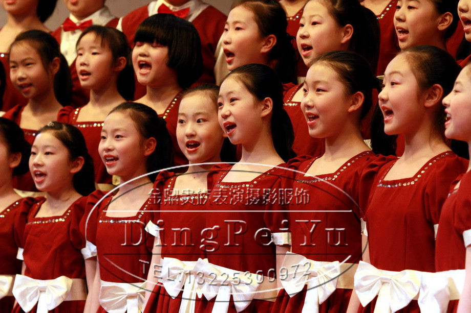 【2013新款中小学生歌唱比赛服 诗歌朗诵服饰