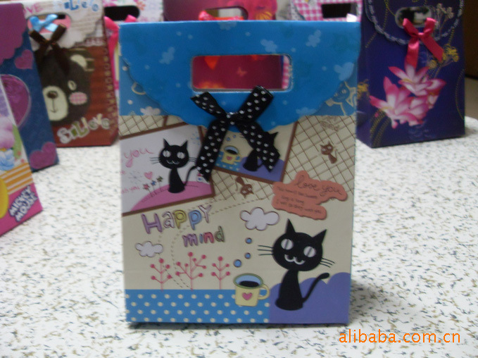 GIFT BOX3