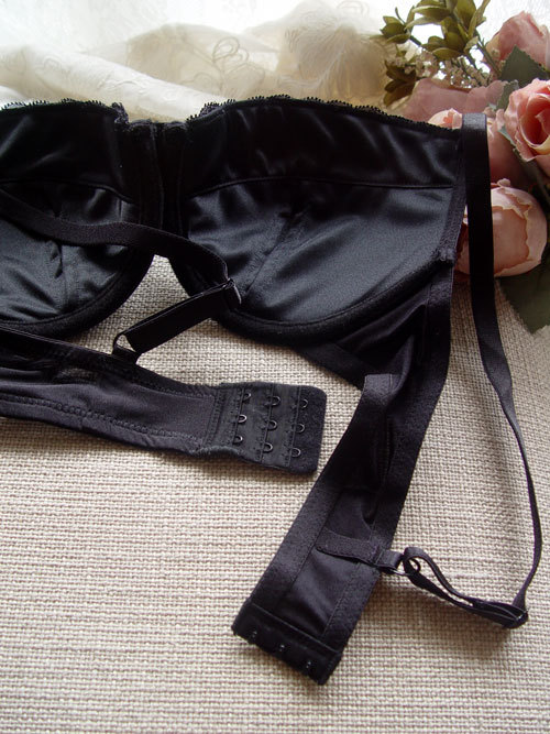 【欧洲原单 <em>大码</em> 女式<em>文胸</em>批发 黑色75<em>A80</em>BC