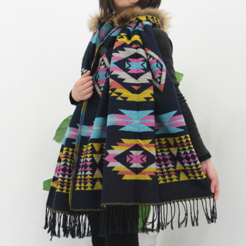 <em>品牌围巾</em> 带帽子披肩 <em>女士</em>冬季保暖披风 <em>围巾</em>披