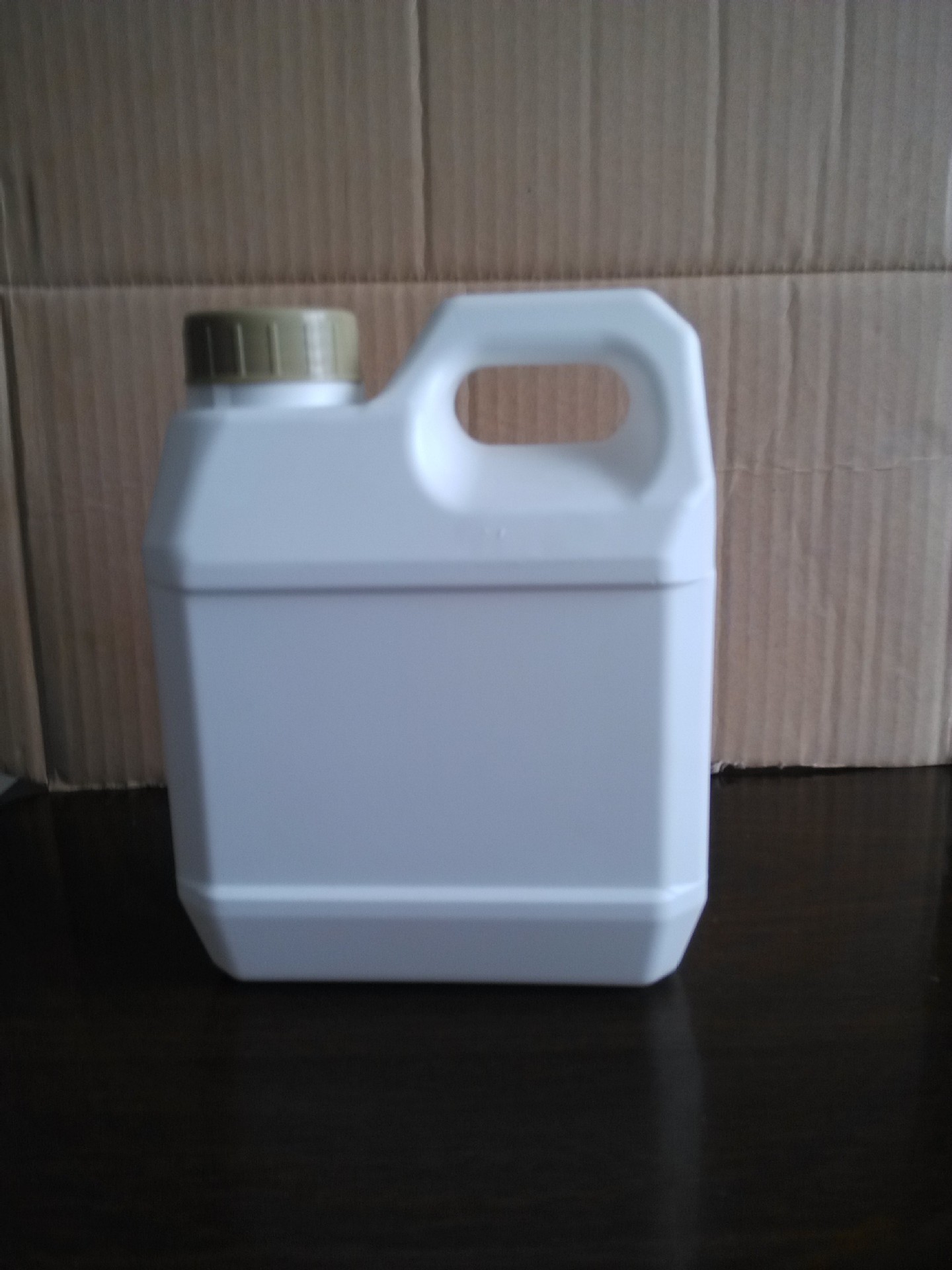 供应调料瓶 酱油瓶 白酒手抓桶 酱油桶图片,供应调料瓶 酱油瓶 白酒手抓桶 酱油桶图片大全,青岛花帝食品配料有限公司红旗路塑料包装分公司-马可波罗网