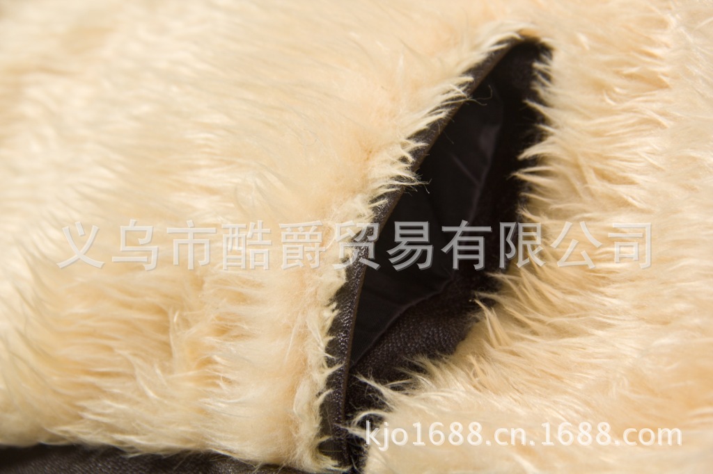 蒙古毛领皮衣