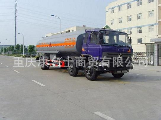 培新XH5255GHY化工液体运输车B190东风康明斯发动机