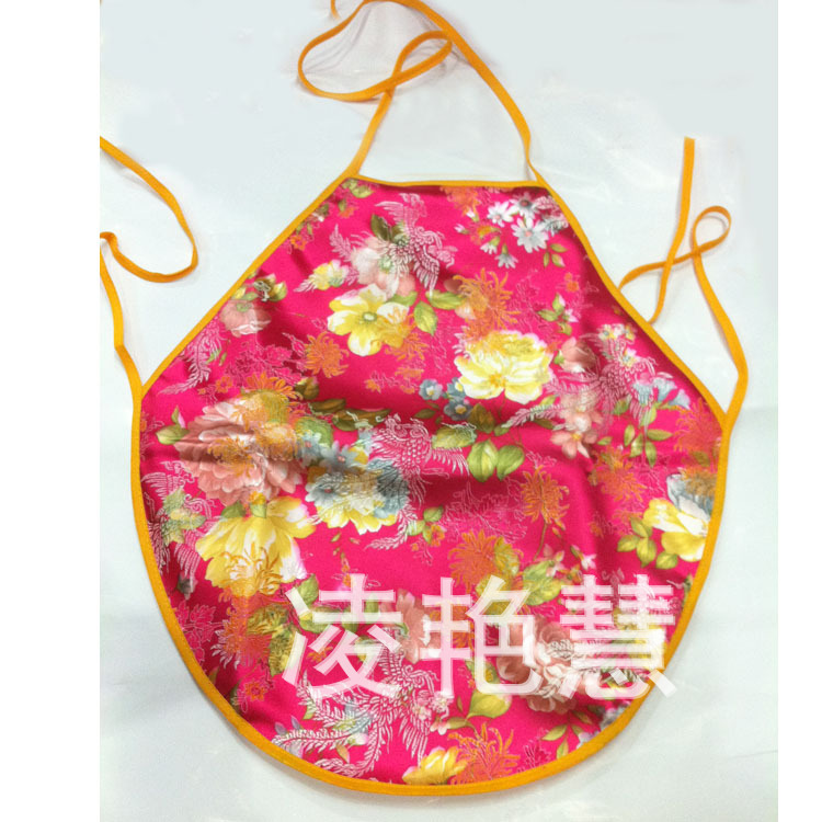 梅紅肚兜