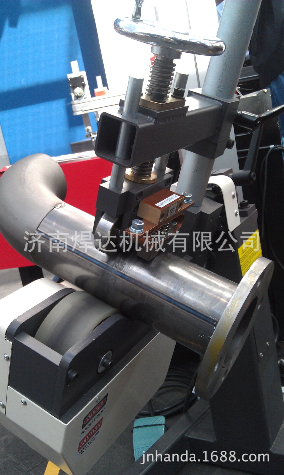 厂家促销迷你款管法兰焊接专机 小型弯管焊接