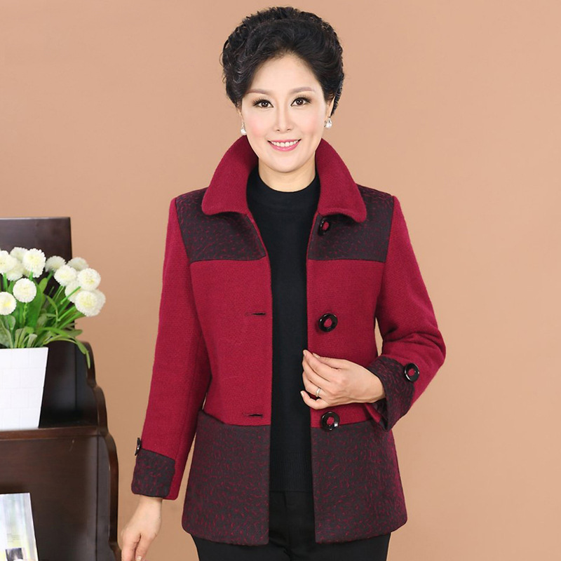 中年<em>女装秋装外套</em>新款<em>老年人</em>妈妈装冬装中老年
