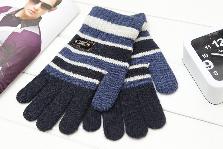 韩版新款五指男士<em>手套</em> 义乌<em>小魔女手套</em>批发冬