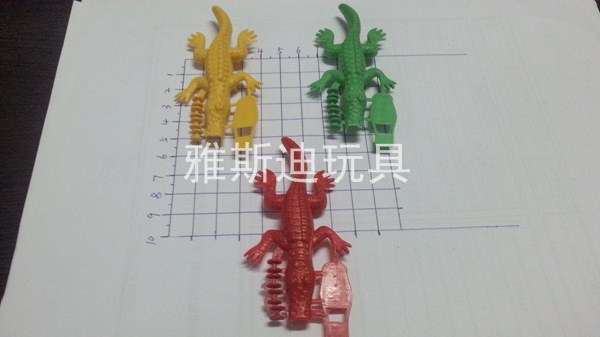 【【掌柜热推】批发供应鳄鱼造型口哨玩具 自