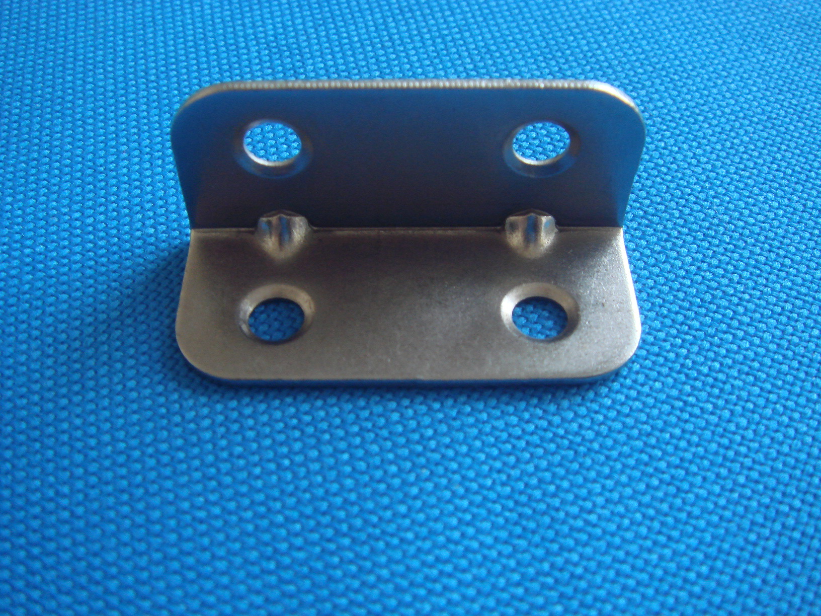 厂价直销 4孔铁角码 五金配件连接件 图片_高清大图 - 阿里巴巴