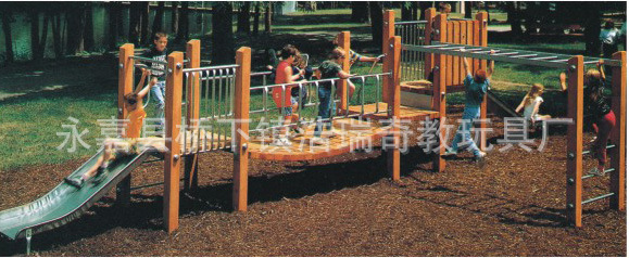 【栋梁户外木制游乐设备 幼儿园木制组合滑梯