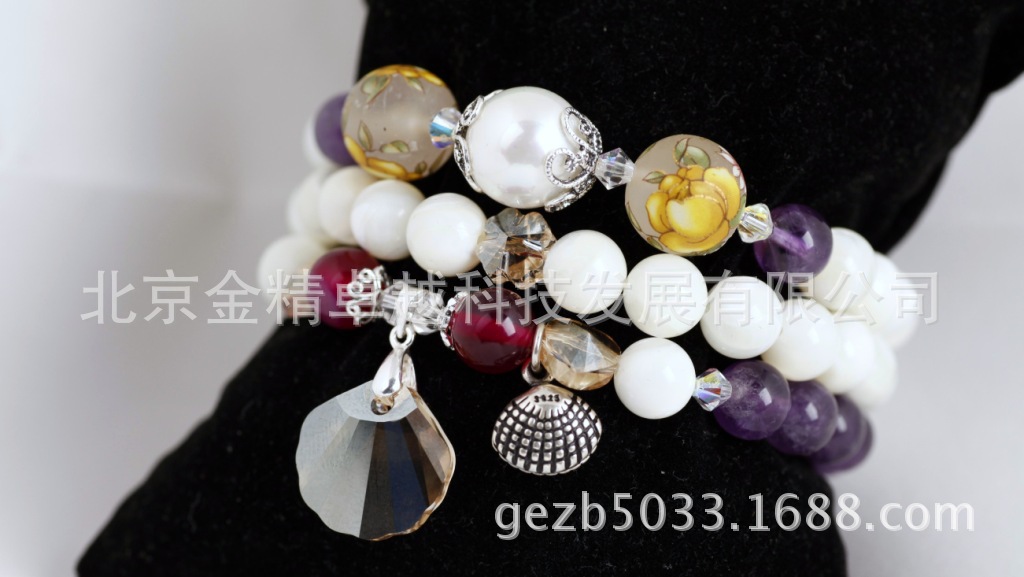 小额<em>加盟</em>代理!天然白贝砗磲拾贝三圈手链<em>女款</em>