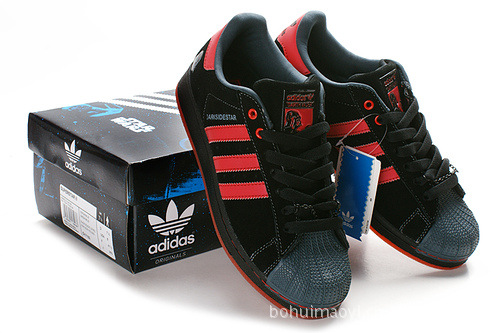 2013热销阿迪黑武士男女运动板鞋西瓜贝壳头