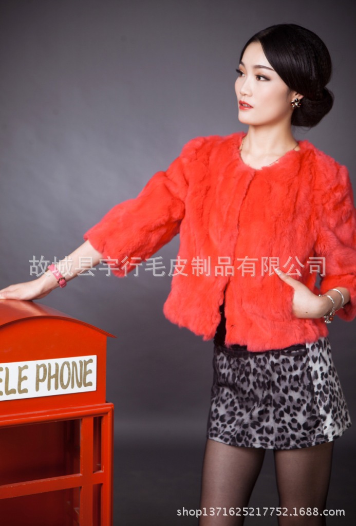 獺兔毛圓領時裝