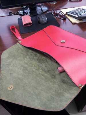 779114256_2046606908